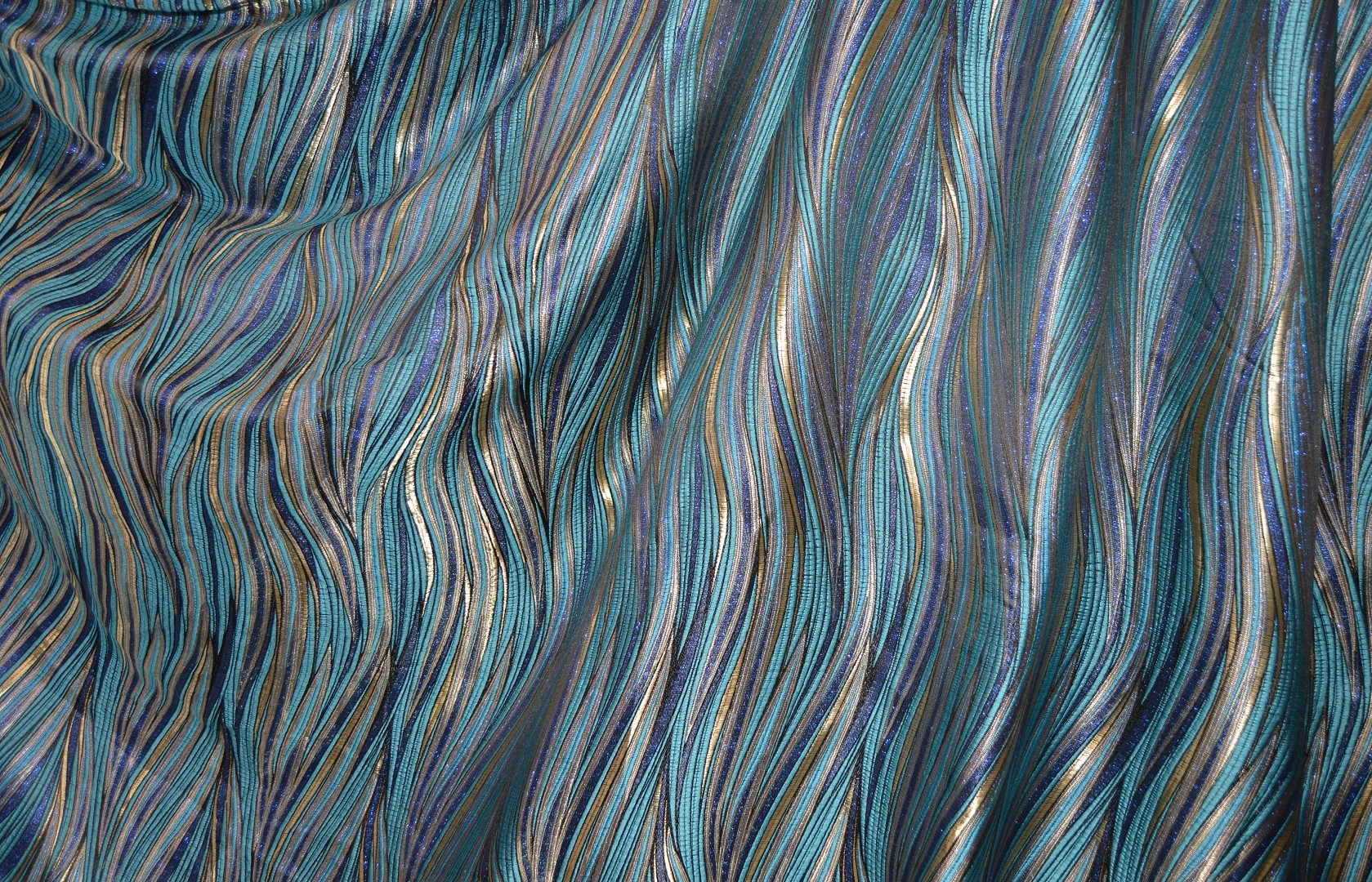 110″ Metallic Waves Brocade – Event Fabrics